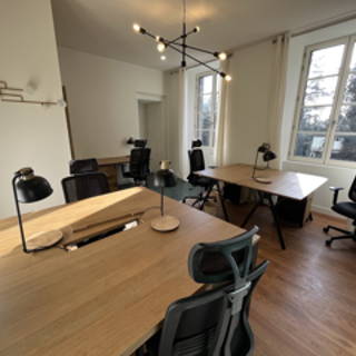 Bureau privé 21 m² 5 postes Coworking Rue de la Tannerie Nantes 44100 - photo 2